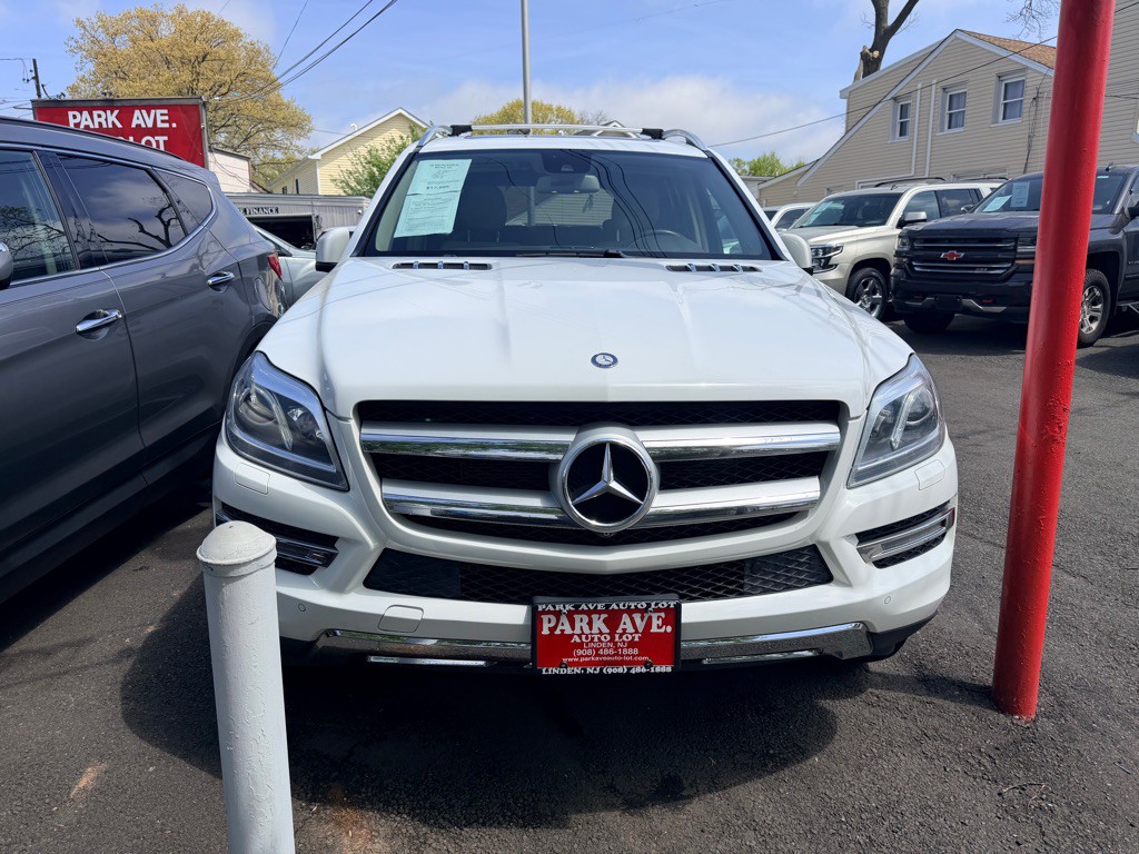 2016 Mercedes-Benz GL-Class Image 34