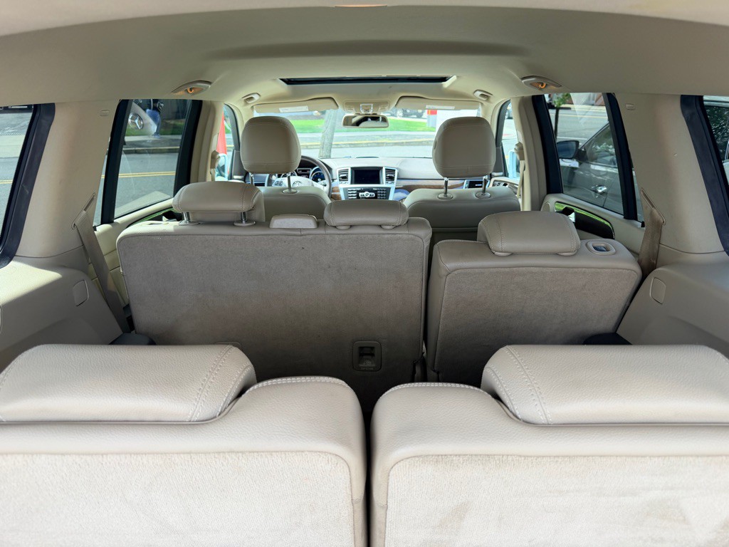 2016 Mercedes-Benz GL-Class Image 44