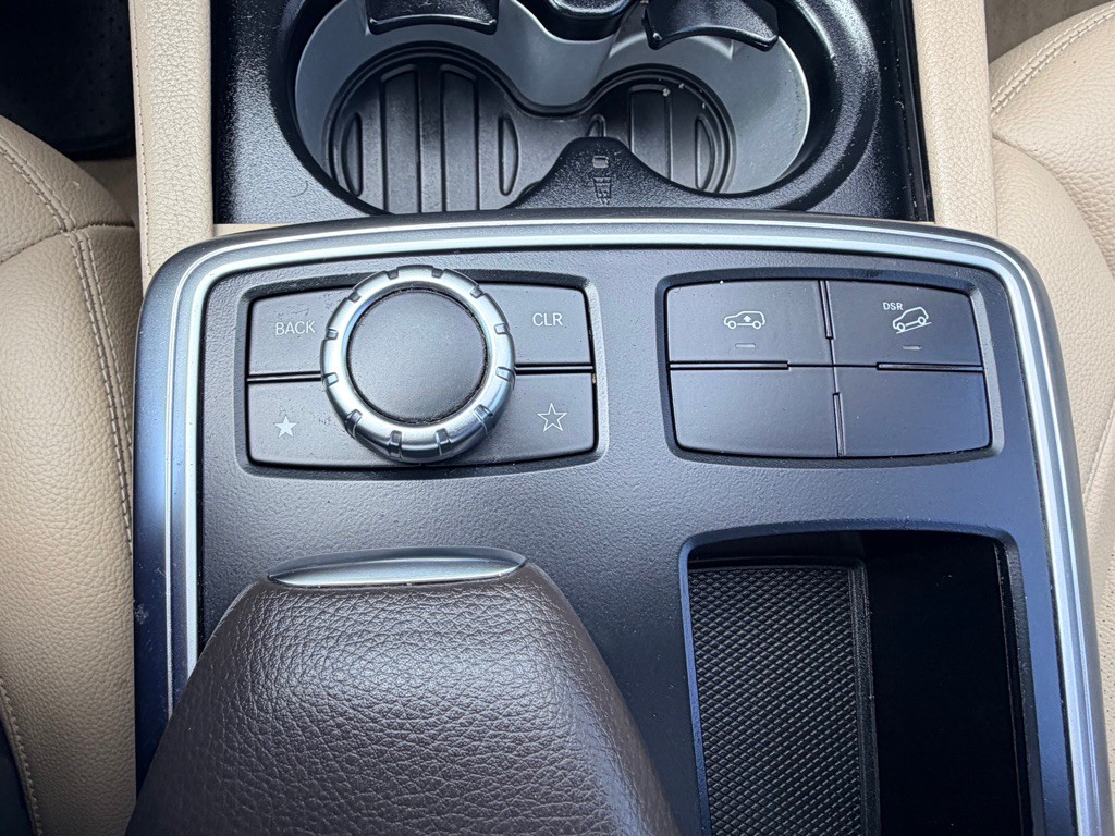 2016 Mercedes-Benz GL-Class Image 63