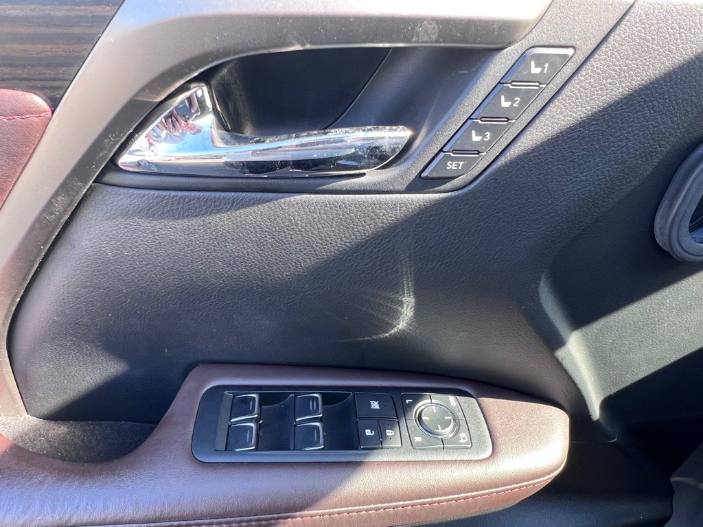 2016 Lexus RX Image 12
