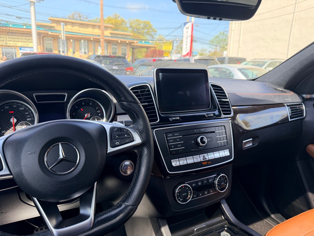 2016 Mercedes-Benz GLE-Class Image 13