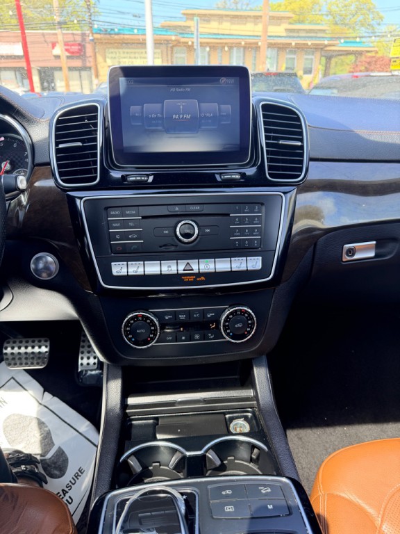 2016 Mercedes-Benz GLE-Class Image 16