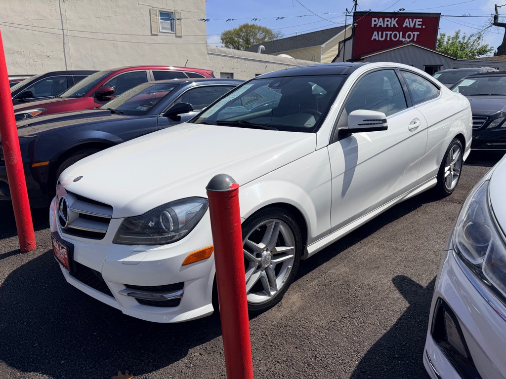 2013 Mercedes-Benz C-Class Image 2