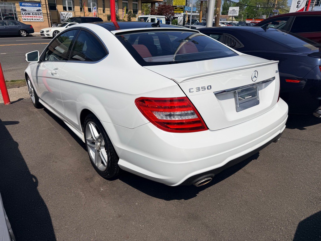 2013 Mercedes-Benz C-Class Image 6
