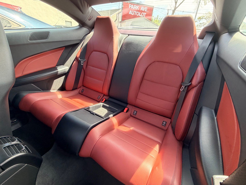 2013 Mercedes-Benz C-Class Image 7