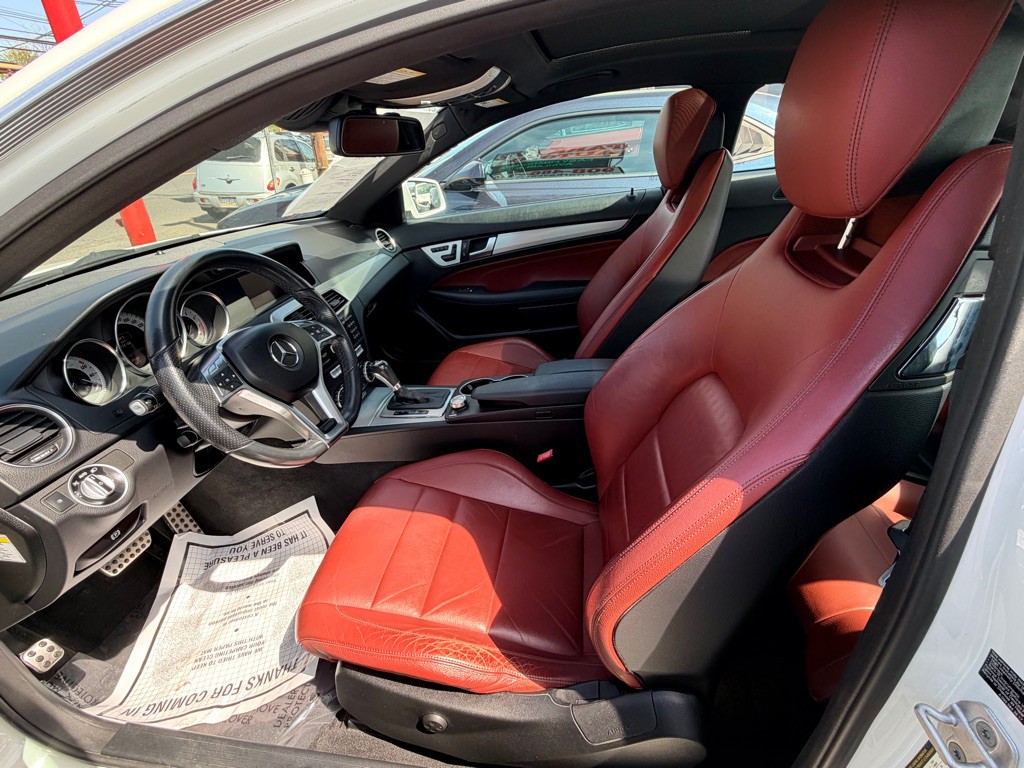 2013 Mercedes-Benz C-Class Image 8