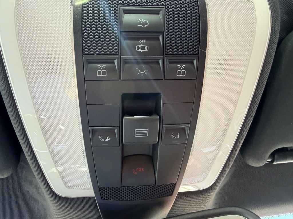 2013 Mercedes-Benz C-Class Image 24