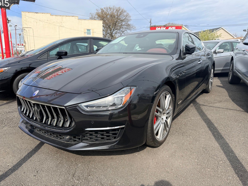 2019 Maserati Ghibli Image 2