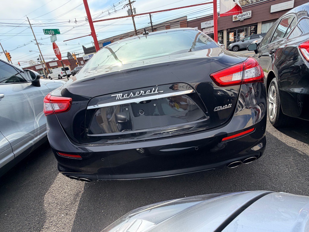 2019 Maserati Ghibli Image 3