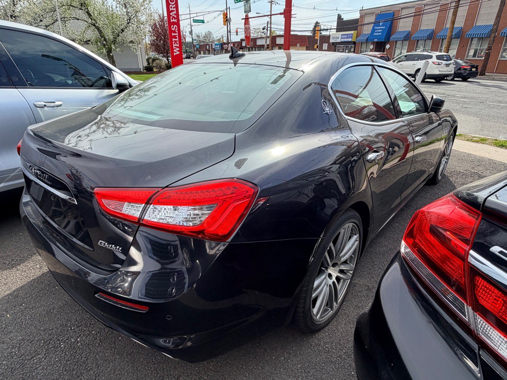 2019 Maserati Ghibli Image 4
