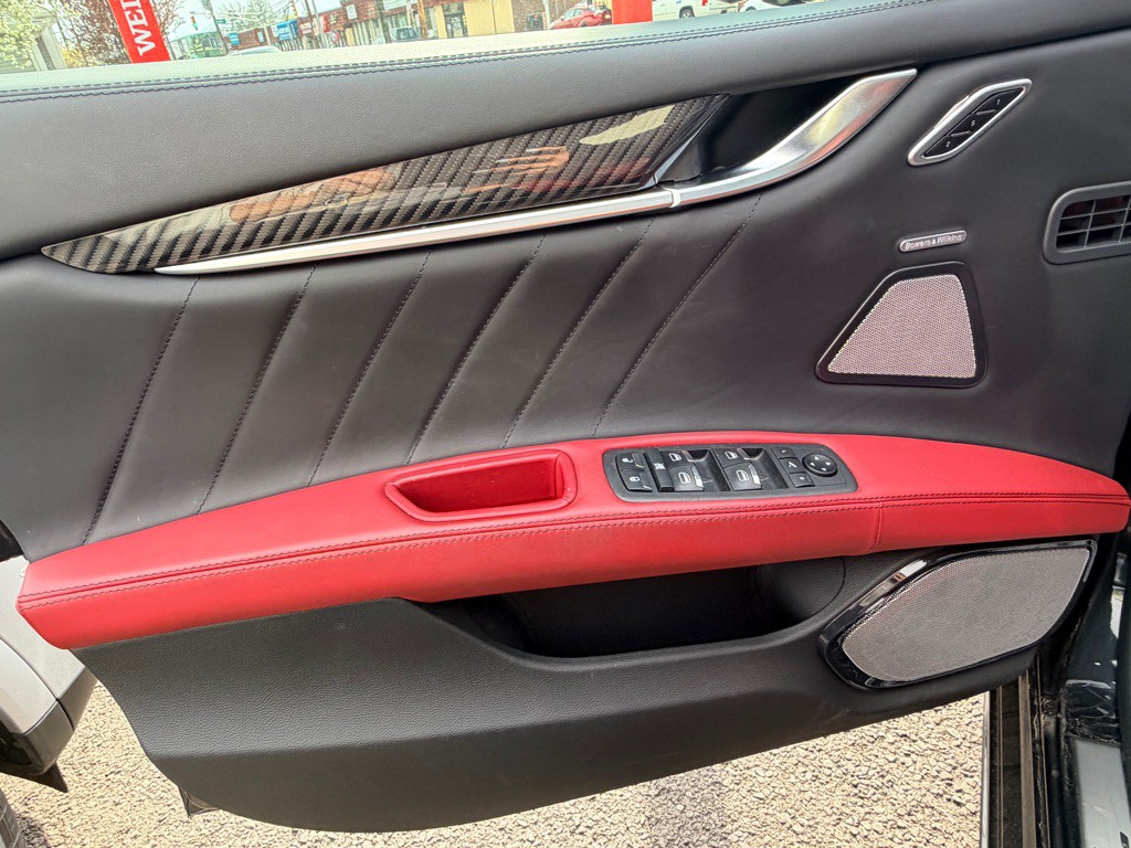 2019 Maserati Ghibli Image 9