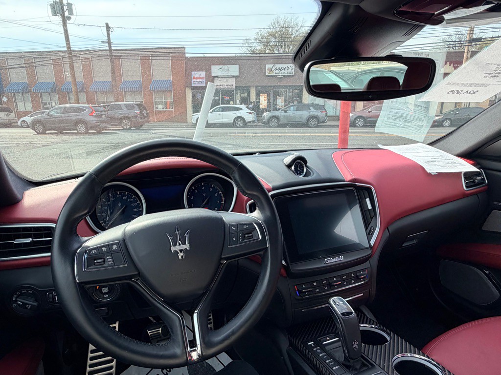 2019 Maserati Ghibli Image 12