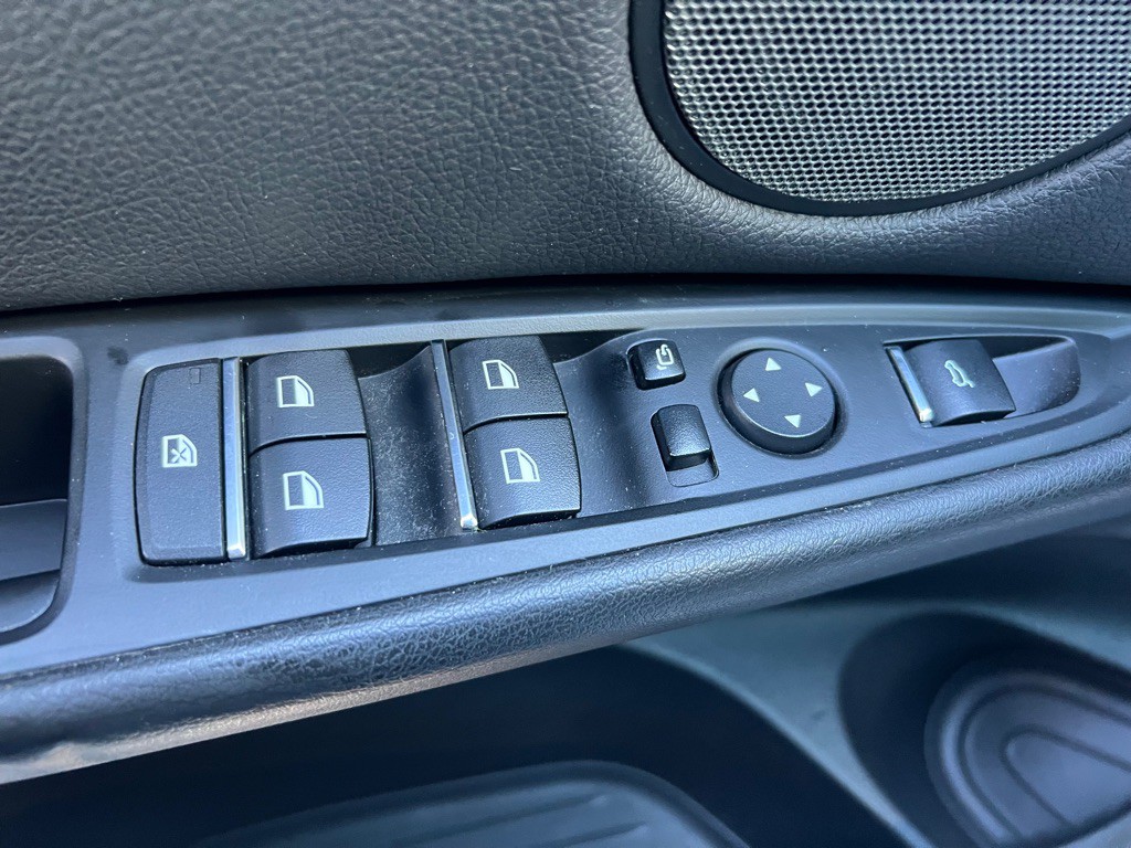 2016 BMW X6 Image 12