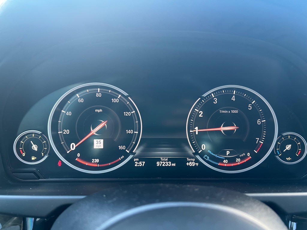 2016 BMW X6 Image 16