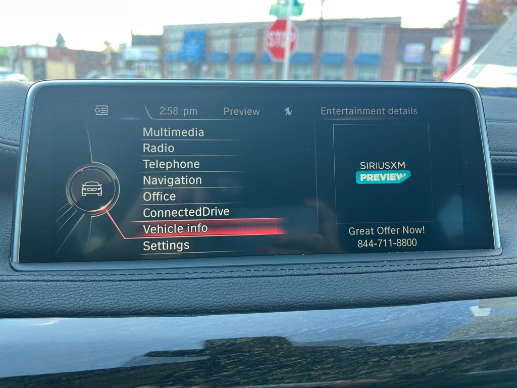 2016 BMW X6 Image 22