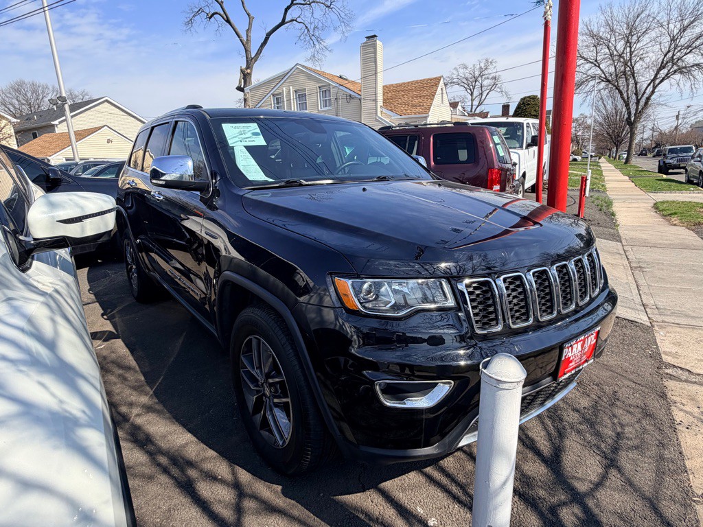 2018 Jeep Grand Cherokee Image 2