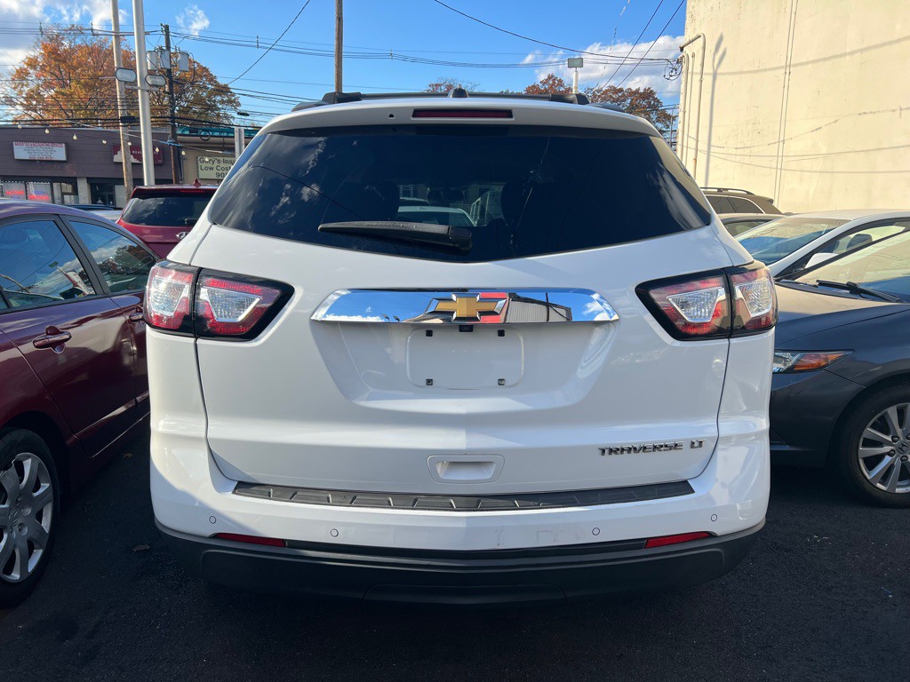 2016 Chevrolet Traverse Image 3