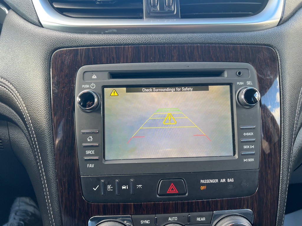 2016 Chevrolet Traverse Image 18