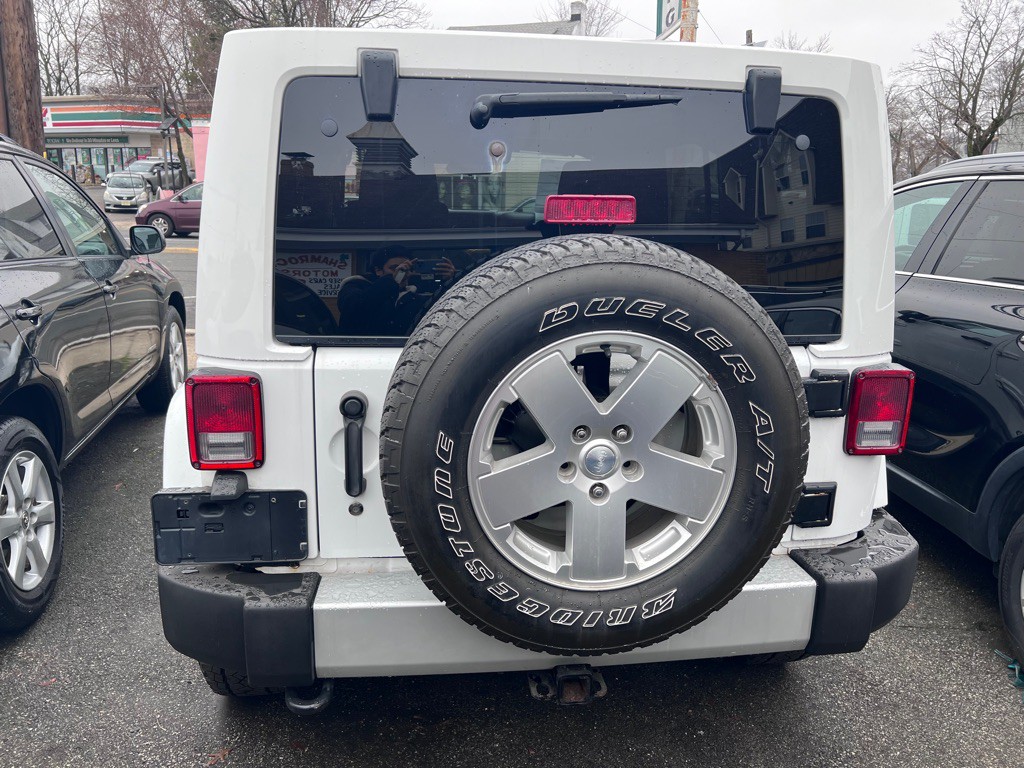 2011 Jeep Wrangler Unlimited Image 5