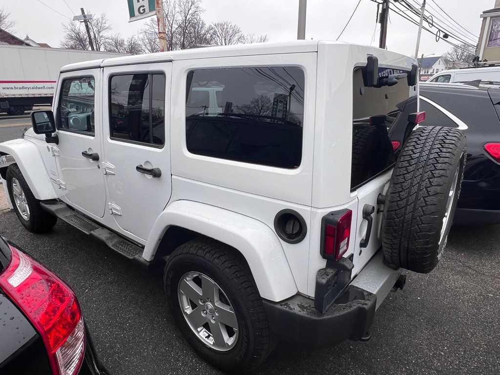 2011 Jeep Wrangler Unlimited Image 8