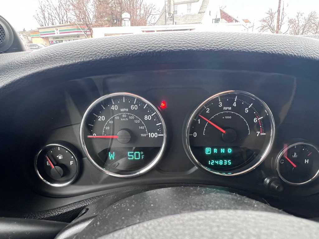 2011 Jeep Wrangler Unlimited Image 16