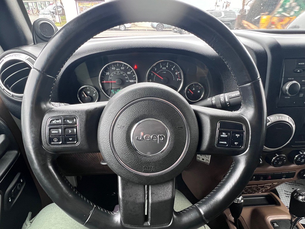 2011 Jeep Wrangler Unlimited Image 17