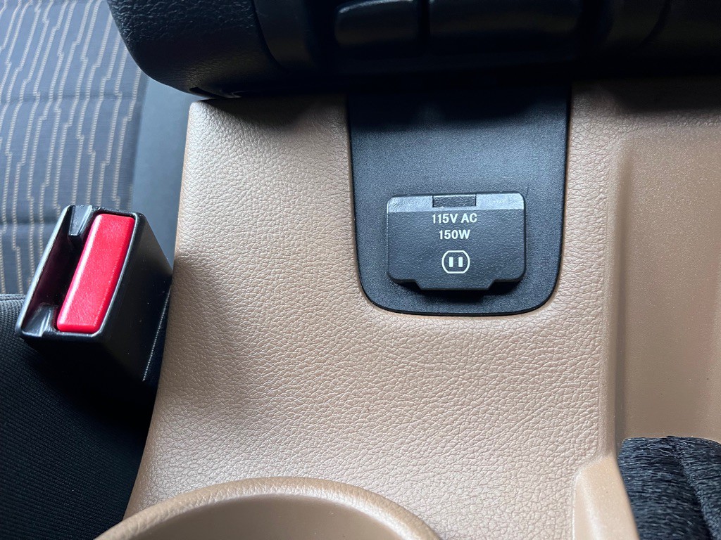 2011 Jeep Wrangler Unlimited Image 25