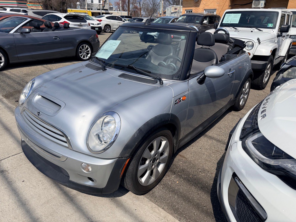 2006 MINI Cooper Image 2