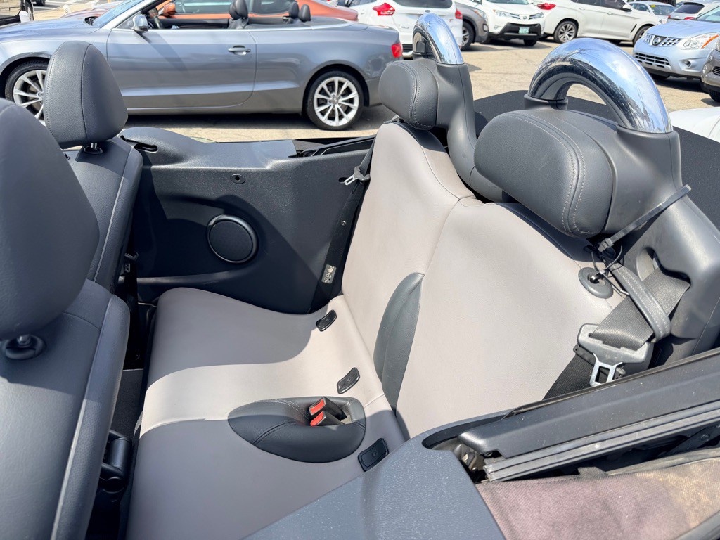 2006 MINI Cooper Image 6