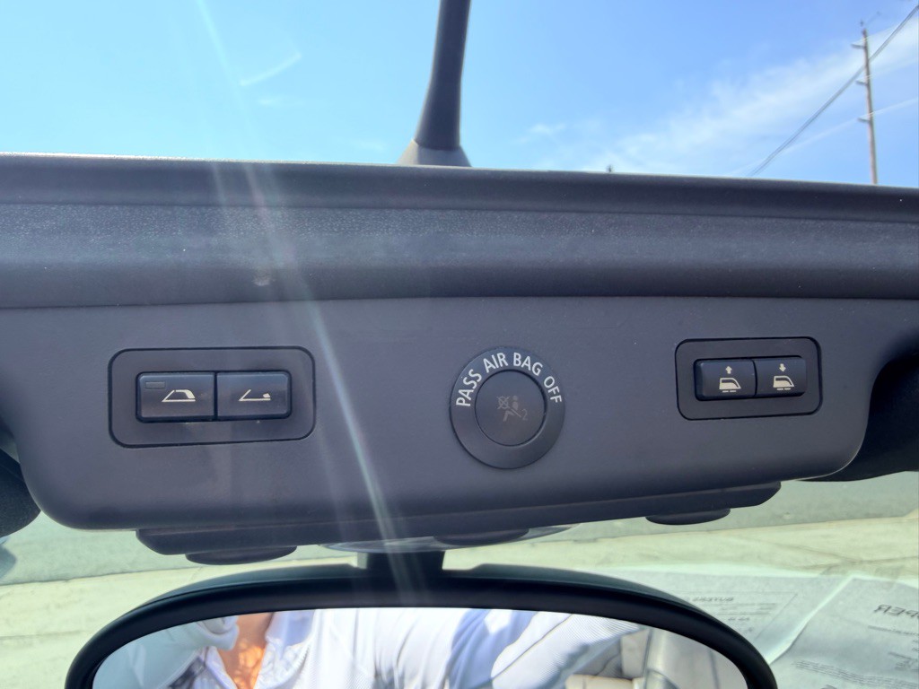 2006 MINI Cooper Image 17