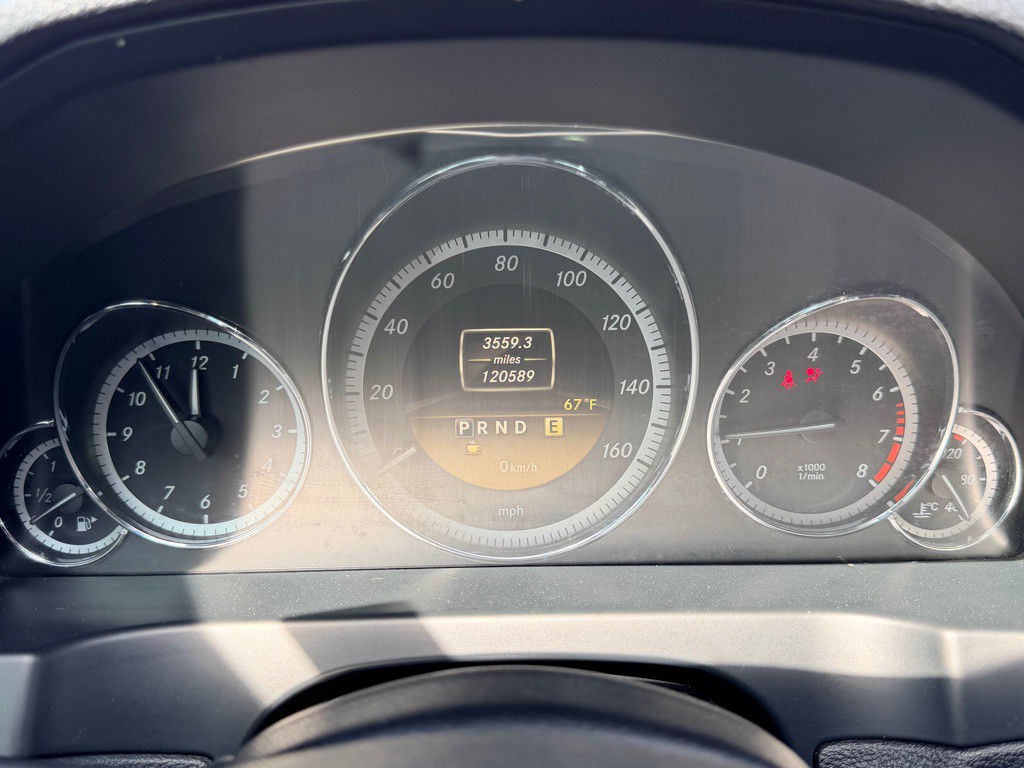 2012 Mercedes-Benz E-Class Image 13