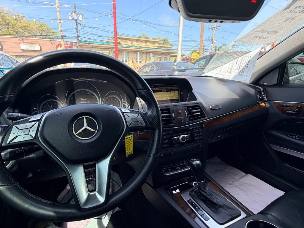 2012 Mercedes-Benz E-Class Image 14