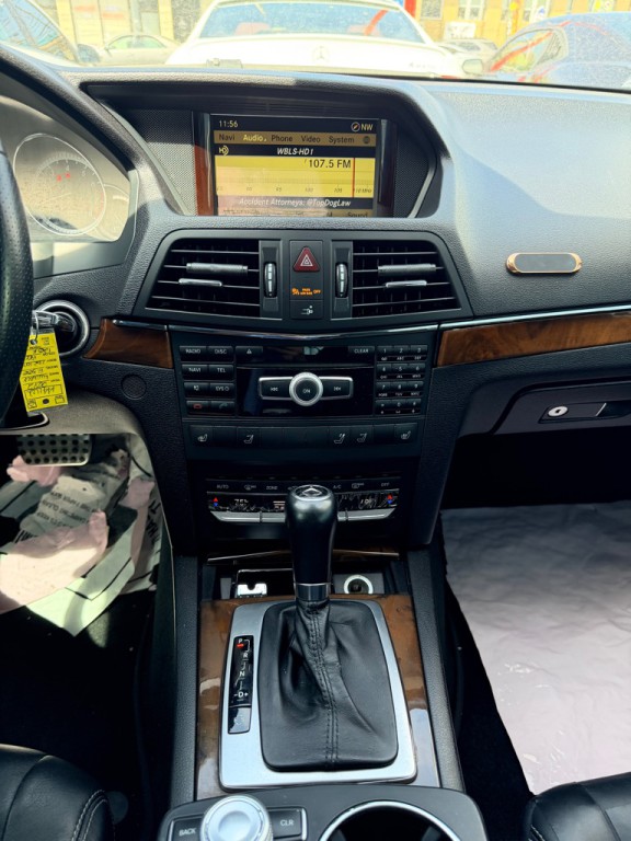 2012 Mercedes-Benz E-Class Image 18