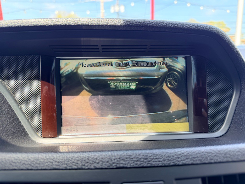 2012 Mercedes-Benz E-Class Image 21