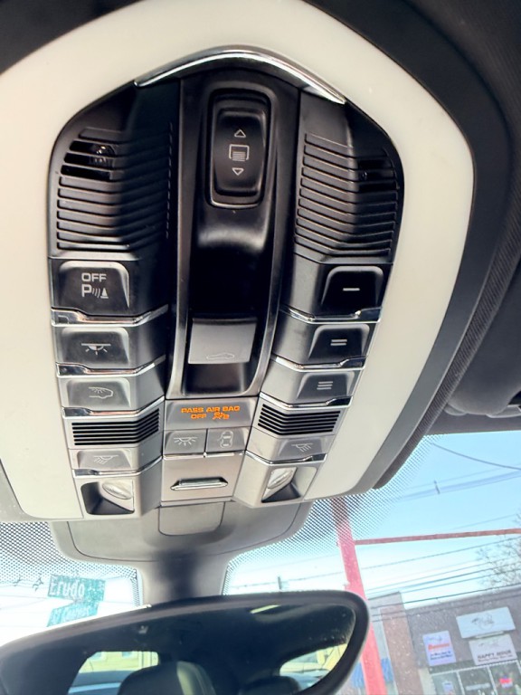 2018 Porsche Cayenne Image 26