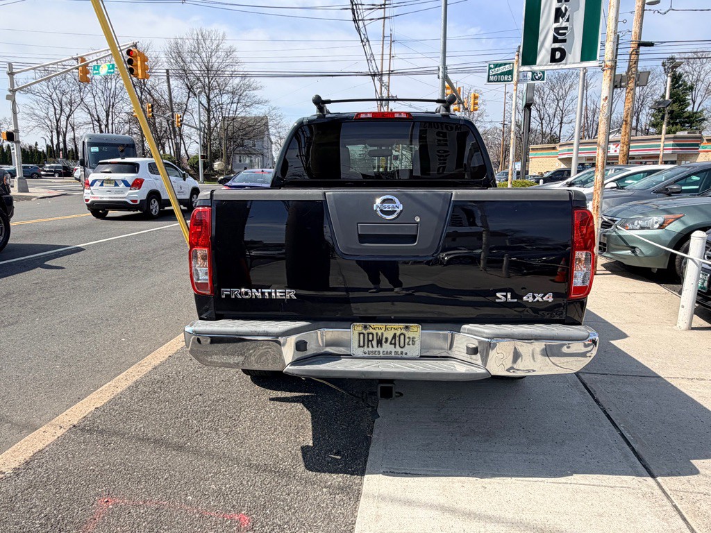 2011 Nissan Frontier Image 4