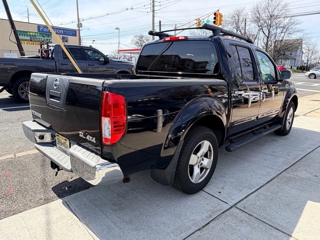 2011 Nissan Frontier Image 5
