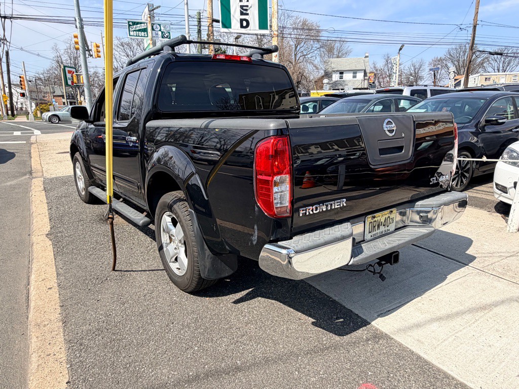 2011 Nissan Frontier Image 6