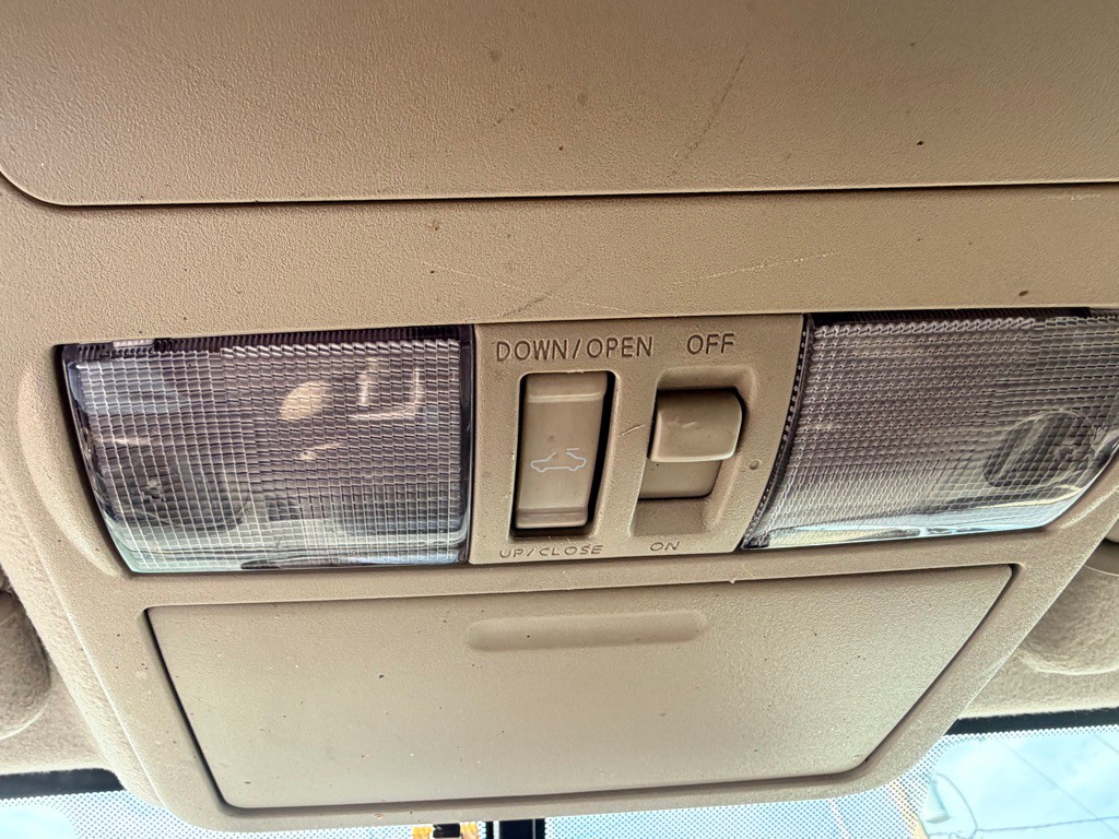 2011 Nissan Frontier Image 22