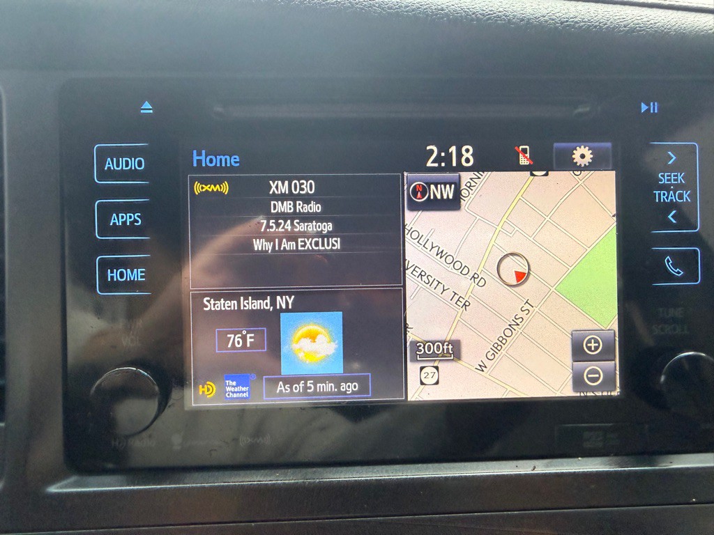 2016 Toyota Sienna Image 24