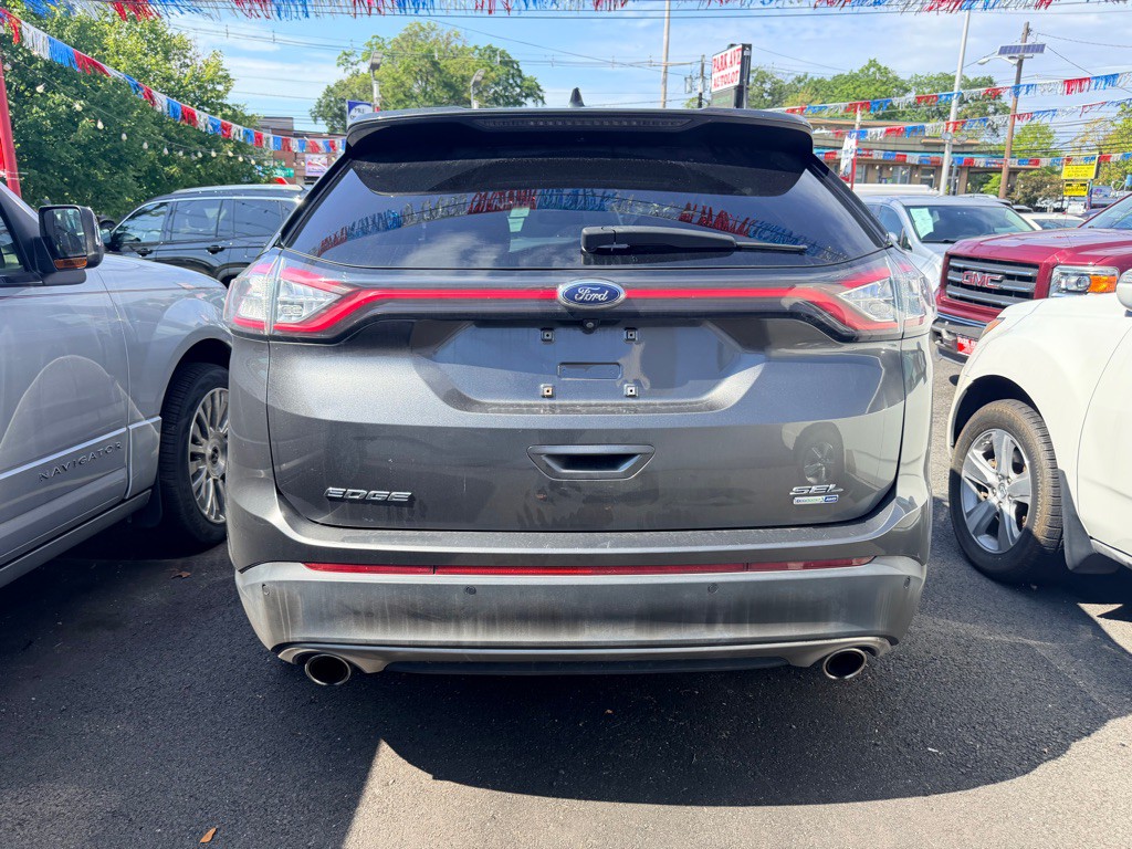 2017 Ford Edge Image 4