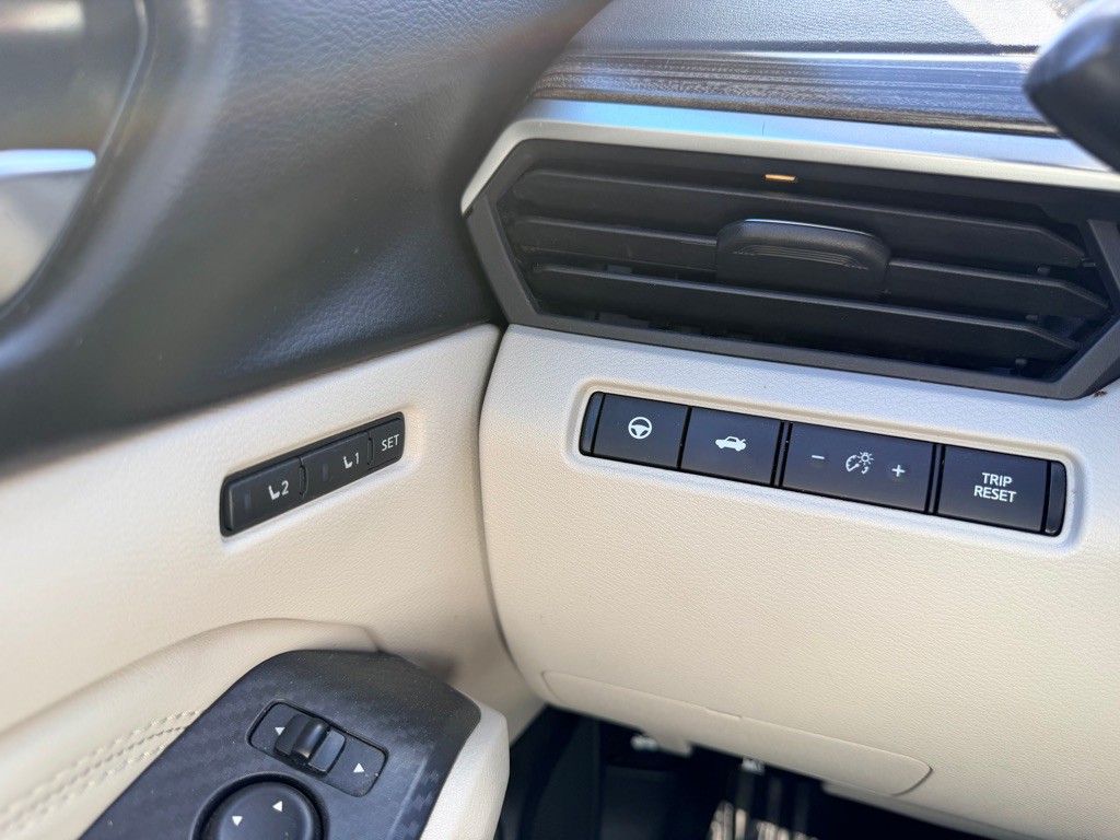 2019 Nissan Altima Image 12