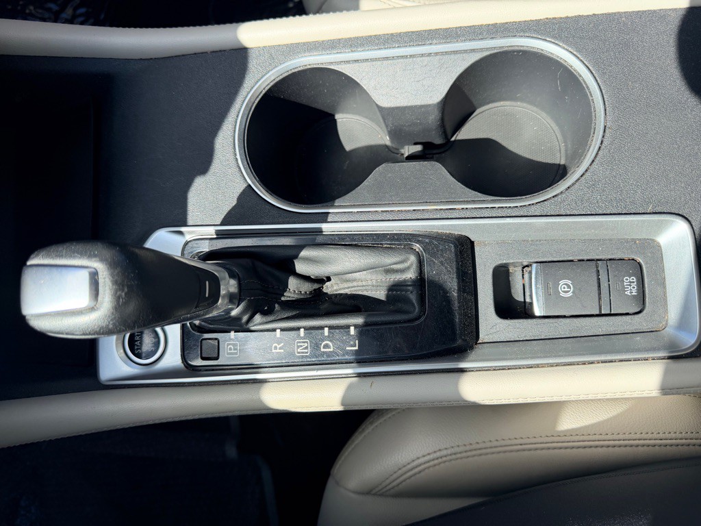 2019 Nissan Altima Image 25