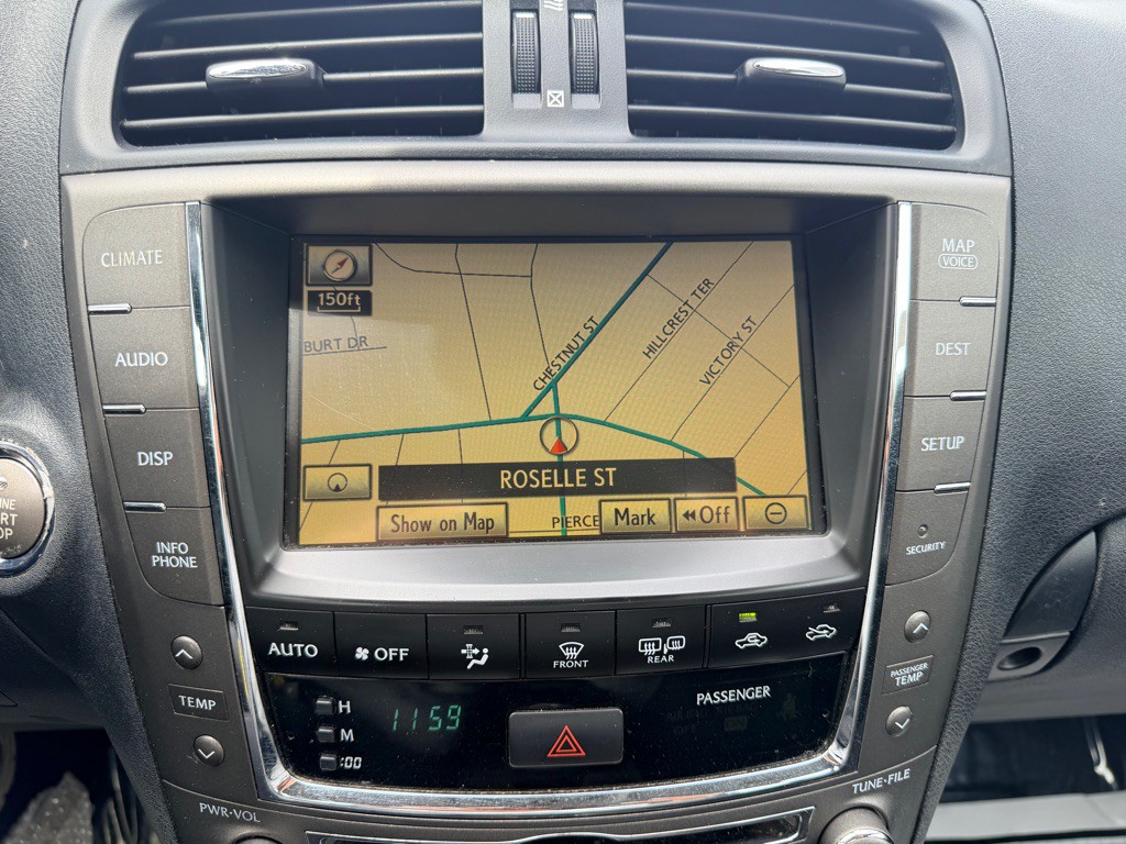 2010 Lexus IS Image 14