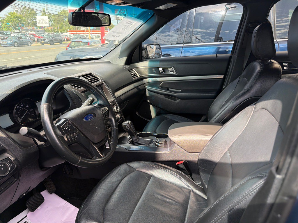 2018 Ford Explorer Image 14