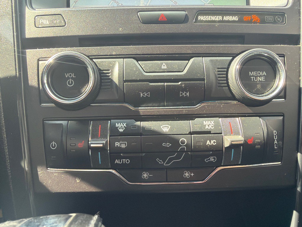 2018 Ford Explorer Image 27