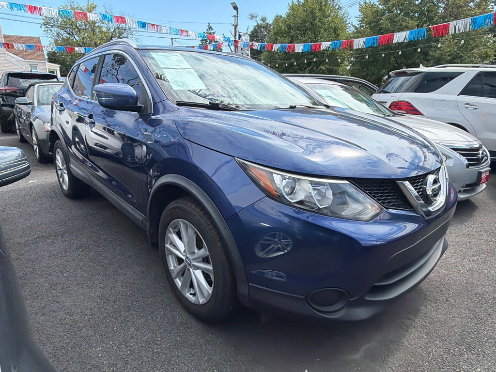 2017 Nissan Rogue Image 2