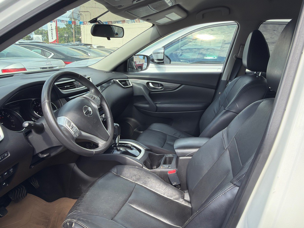 2015 Nissan Rogue Image 9