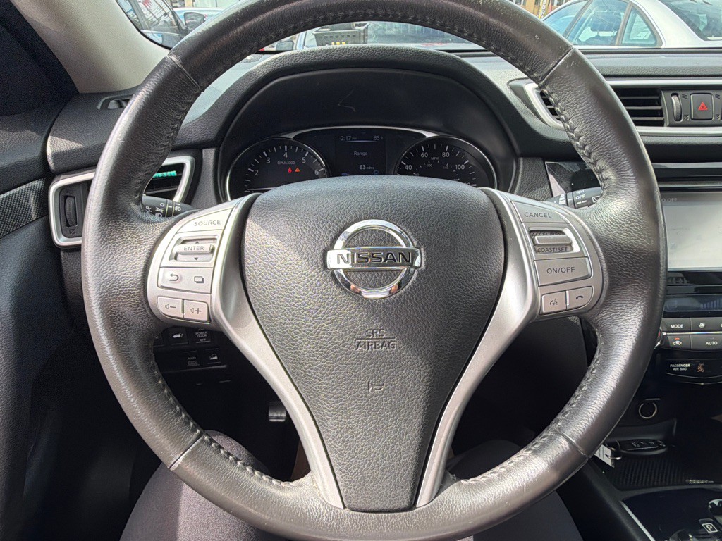 2015 Nissan Rogue Image 14