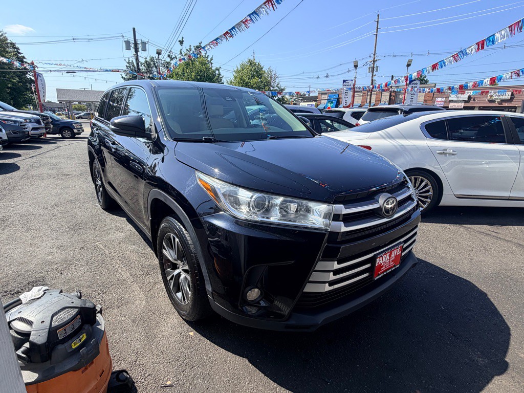 2019 Toyota Highlander Image 3